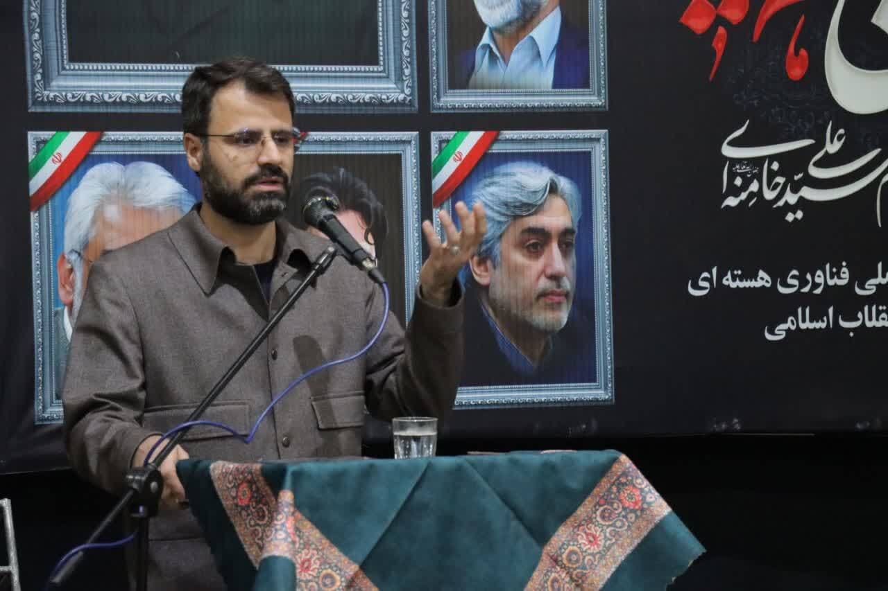عزت و افتخار ما ثمره تلاش هنرمندانه رهبرِ شهیدِ انقلاب اسلامی است