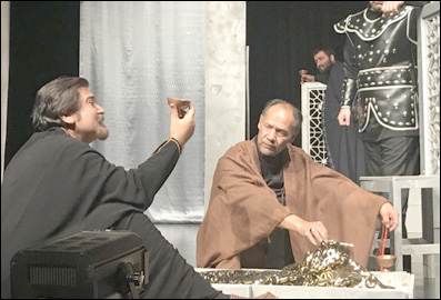 تئاتر، بیان مضامین دینی به روش‌های گوناگون است