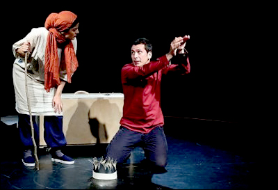 خون، خون می‌زاید و هیچ، هیچ!